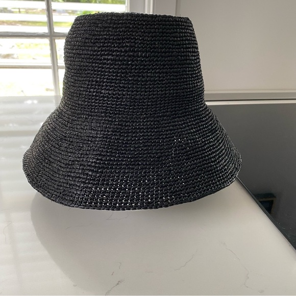 🕶️🕶️Janessa Leone Felix bucket hat - Picture 8 of 9
